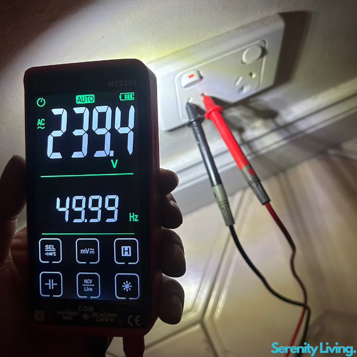 AutoIntel™ Digital Multimeter