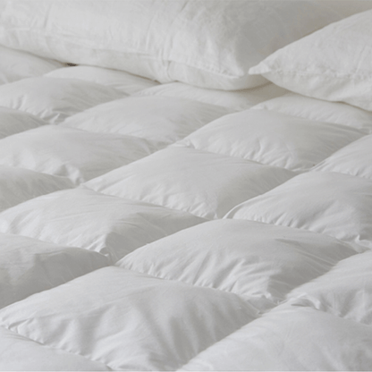DreamCloud™ Plush Mattress Topper